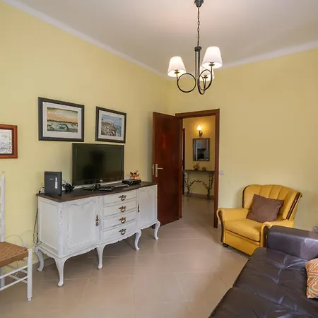 Casa Branca Armacao de Pera