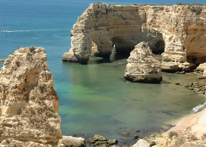 Casa Branca * アルマカオ・デ・ペラ