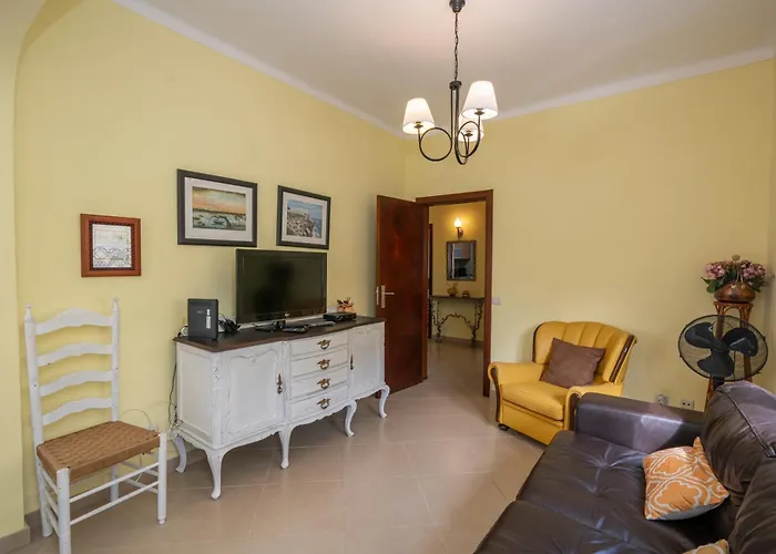 Casa Branca アルマカオ・デ・ペラ